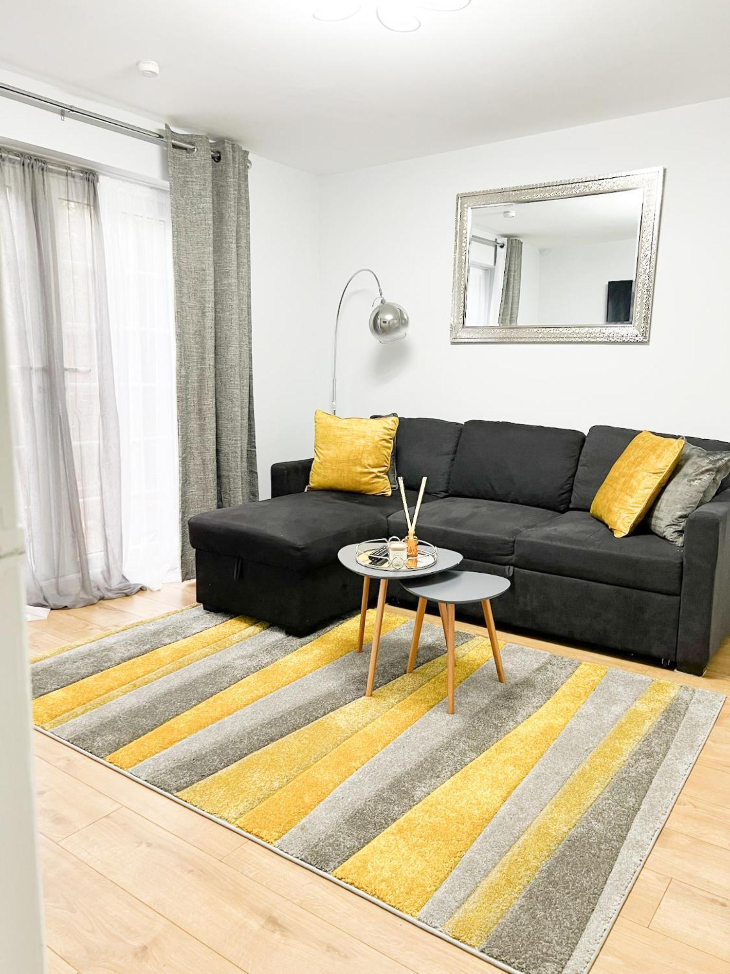 Beautiful Apartment In Beckton With Private Entrance And Garden Лондон Екстер'єр фото